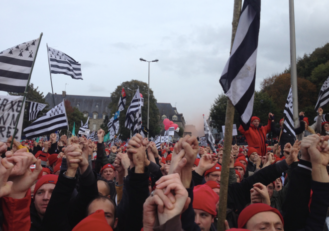 Manifestation des « bonnets rouges », à Quimper, le 2 novembre 2013 © S.A Manifestation des « bonnets rouges », à Quimper, le 2 novembre 2013 © S.A